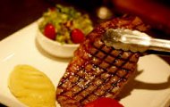 GIÁ SỈ BÒ WAGYU ÚC TẠI TP.HCM