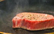 Tại Sao Bò Wagyu A5 Dễ Làm Say Lòng Những Người Ăn Thịt Khó Tính Nhất?