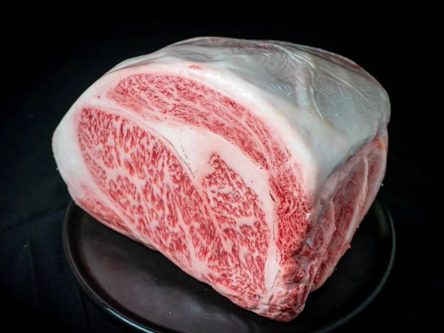 thăn lưng Wagyu A5, ribeye là tác phẩm